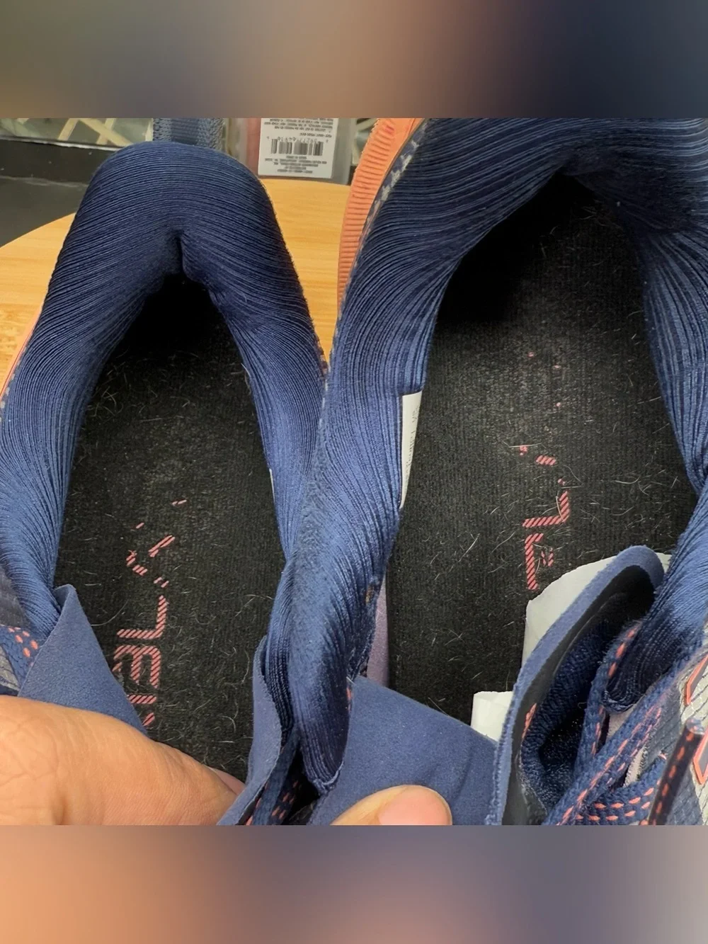 Asics Wmns Novablast 3 LE 'Indigo Blue Papaya' Size 7.5